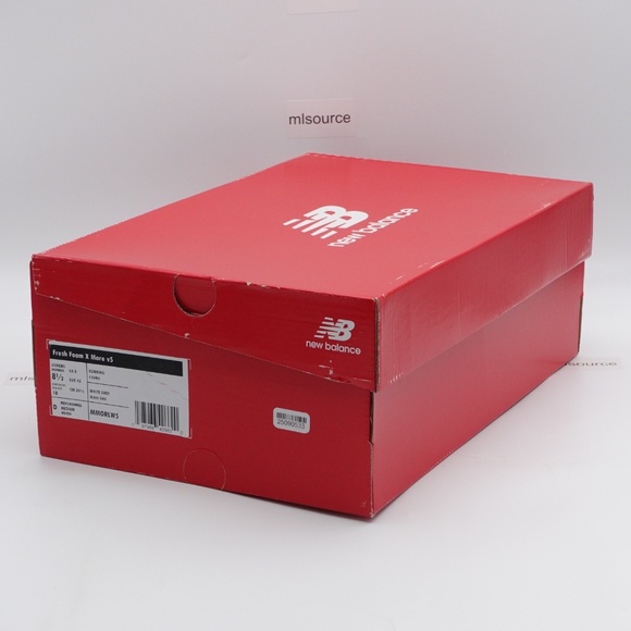 NEW New Balance Fresh Foam X More v5 Sneakers MMORLW5 - Picture 7 of 7